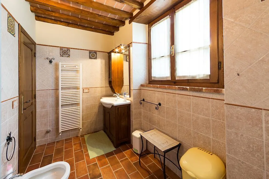 別荘 Casale Vacanze Il Granaio コルトーナ